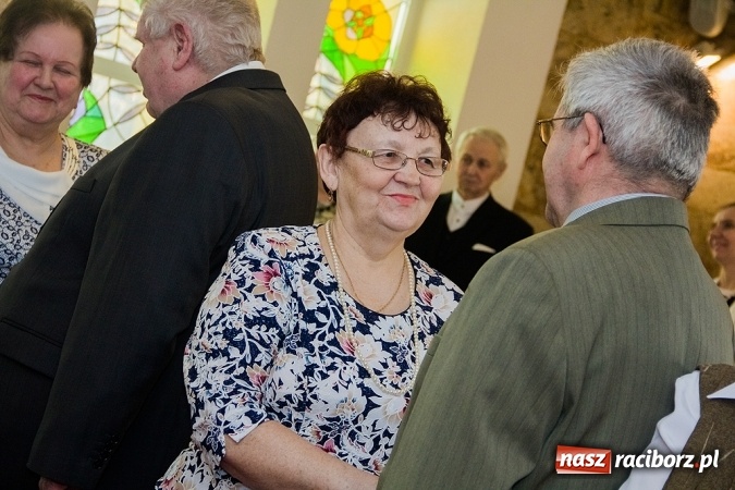 Zdjęcie w galerii na portalu naszraciborz.pl: Kolejne pary odznaczone Medalami za Długoletnie Pożycie Małżeńskie wiadomości z regionu