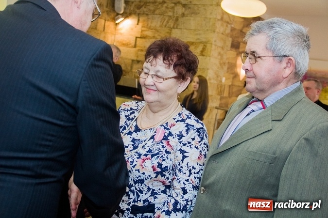 Zdjęcie w galerii na portalu naszraciborz.pl: Kolejne pary odznaczone Medalami za Długoletnie Pożycie Małżeńskie wiadomości z regionu