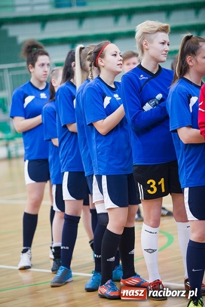 Zdjęcie w galerii na portalu naszraciborz.pl: XII Makroregionalny Turniej w Halowej Piłce Nożnej Dziewcząt Szkół Ponadgimnazjalnych wiadomości z regionu