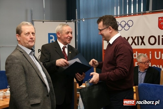 Zdjęcie w galerii na portalu naszraciborz.pl: Drugie miejsce CKZiU nr 1 w Raciborzu w okręgu południowo-zachodnim wiadomości z regionu