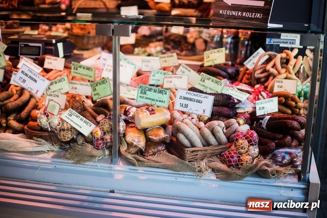 Zdjęcie w galerii na portalu naszraciborz.pl: Wędzarnia zaprasza na wielkanocne zakupy i życzy Wesołych Świąt! wiadomości z regionu