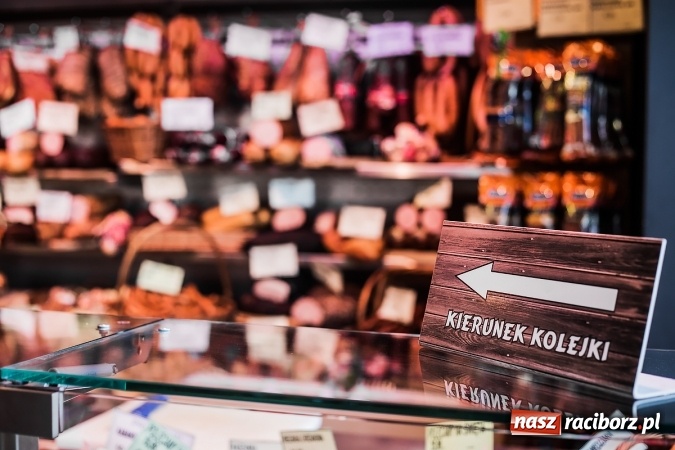 Zdjęcie w galerii na portalu naszraciborz.pl: Wędzarnia zaprasza na wielkanocne zakupy i życzy Wesołych Świąt! wiadomości z regionu