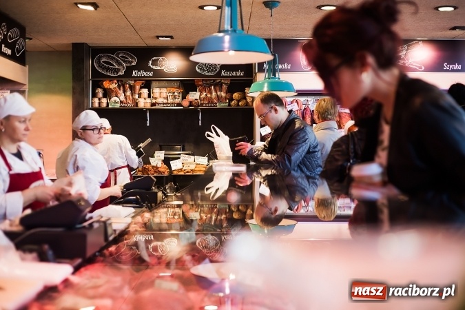 Zdjęcie w galerii na portalu naszraciborz.pl: Wędzarnia zaprasza na wielkanocne zakupy i życzy Wesołych Świąt! wiadomości z regionu