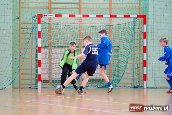 Zdjęcie w galerii na portalu naszraciborz.pl: Raciborska Unia zdominowała turniej trampkarzy starszych. Paweł Witt najlepszym zawodnikiem i królem strzelców wiadomości z regionu