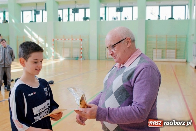 Zdjęcie w galerii na portalu naszraciborz.pl: Raciborska Unia zdominowała turniej trampkarzy starszych. Paweł Witt najlepszym zawodnikiem i królem strzelców wiadomości z regionu