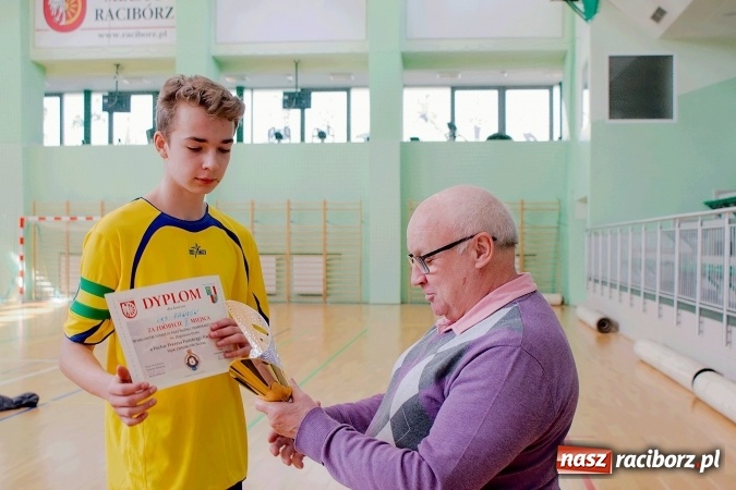 Zdjęcie w galerii na portalu naszraciborz.pl: Raciborska Unia zdominowała turniej trampkarzy starszych. Paweł Witt najlepszym zawodnikiem i królem strzelców wiadomości z regionu