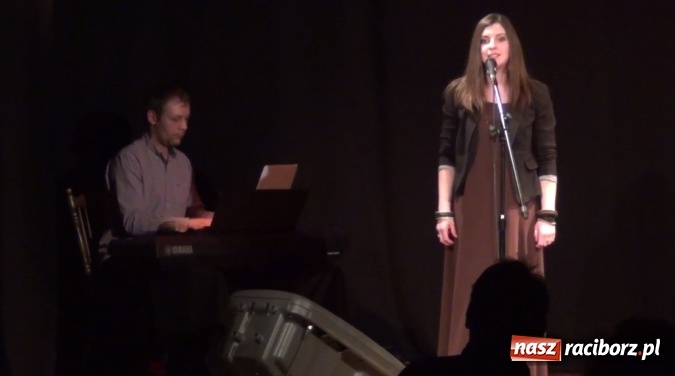 Zdjęcie w galerii na portalu naszraciborz.pl: DO GÓRY DNEM – koncertowe reminiscencje po warsztatach wiadomości z regionu