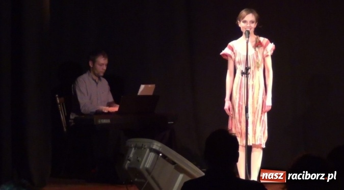 Zdjęcie w galerii na portalu naszraciborz.pl: DO GÓRY DNEM – koncertowe reminiscencje po warsztatach wiadomości z regionu