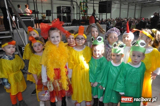 Zdjęcie w galerii na portalu naszraciborz.pl: Same smakołyki na pietrowickich stołach - powiatowy konkurs potraw regionalnych wiadomości z regionu