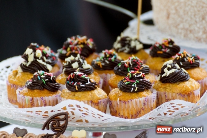 Zdjęcie w galerii na portalu naszraciborz.pl: Same smakołyki na pietrowickich stołach - powiatowy konkurs potraw regionalnych wiadomości z regionu