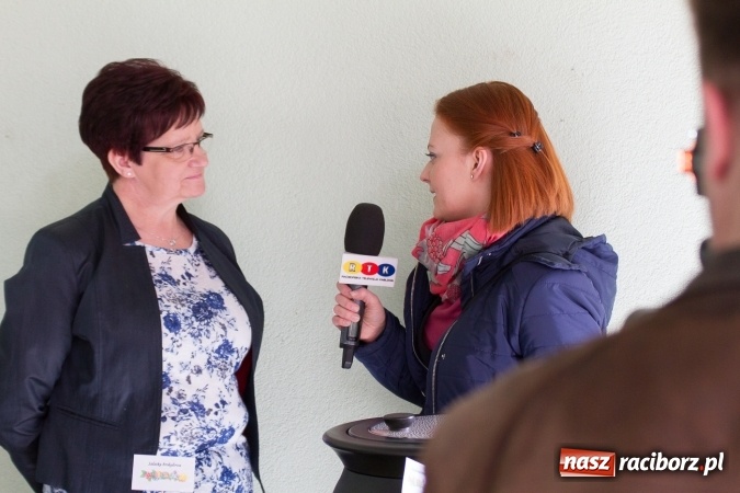 Zdjęcie w galerii na portalu naszraciborz.pl: Same smakołyki na pietrowickich stołach - powiatowy konkurs potraw regionalnych wiadomości z regionu