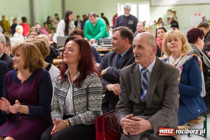 Zdjęcie w galerii na portalu naszraciborz.pl: Same smakołyki na pietrowickich stołach - powiatowy konkurs potraw regionalnych wiadomości z regionu
