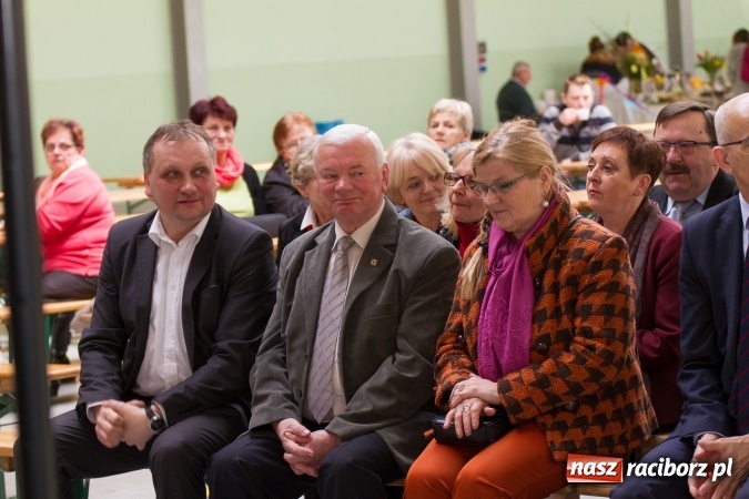 Zdjęcie w galerii na portalu naszraciborz.pl: Same smakołyki na pietrowickich stołach - powiatowy konkurs potraw regionalnych wiadomości z regionu