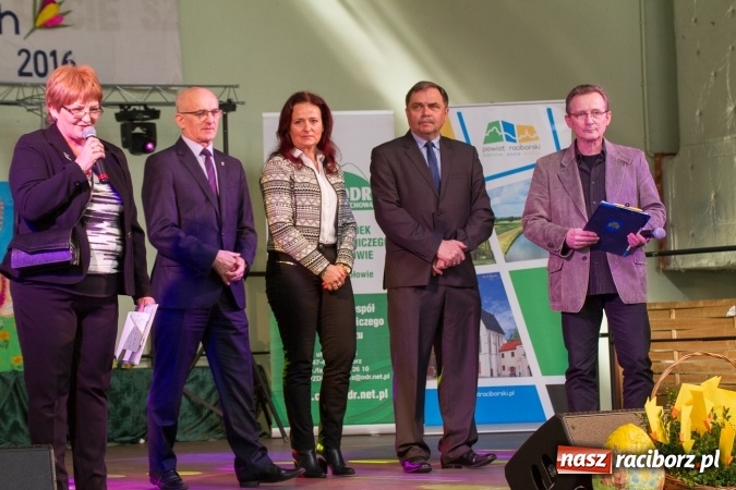 Zdjęcie w galerii na portalu naszraciborz.pl: Same smakołyki na pietrowickich stołach - powiatowy konkurs potraw regionalnych wiadomości z regionu