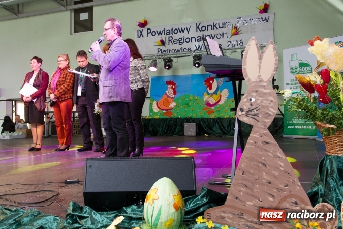 Zdjęcie w galerii na portalu naszraciborz.pl: Same smakołyki na pietrowickich stołach - powiatowy konkurs potraw regionalnych wiadomości z regionu