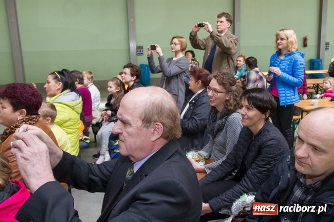 Zdjęcie w galerii na portalu naszraciborz.pl: Same smakołyki na pietrowickich stołach - powiatowy konkurs potraw regionalnych wiadomości z regionu
