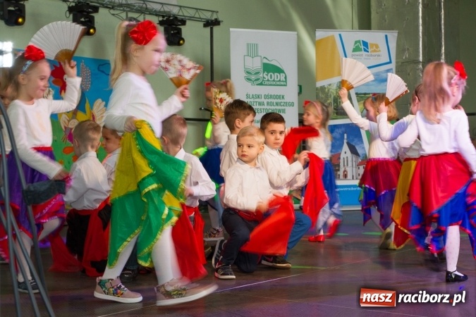 Zdjęcie w galerii na portalu naszraciborz.pl: Same smakołyki na pietrowickich stołach - powiatowy konkurs potraw regionalnych wiadomości z regionu