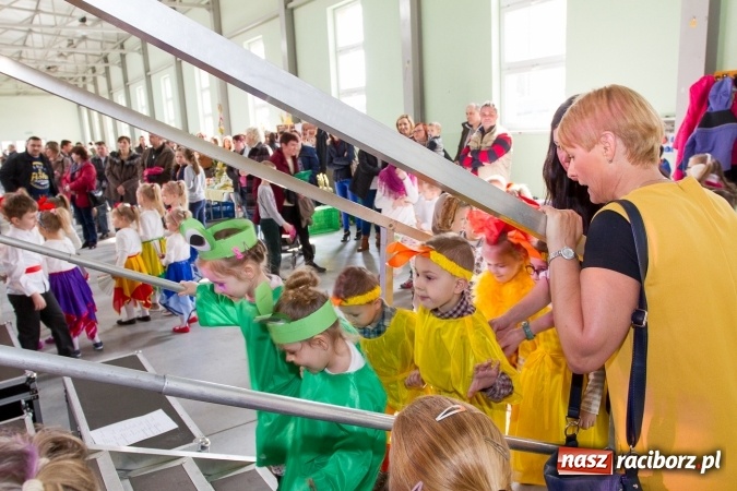 Zdjęcie w galerii na portalu naszraciborz.pl: Same smakołyki na pietrowickich stołach - powiatowy konkurs potraw regionalnych wiadomości z regionu