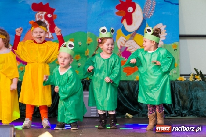 Zdjęcie w galerii na portalu naszraciborz.pl: Same smakołyki na pietrowickich stołach - powiatowy konkurs potraw regionalnych wiadomości z regionu