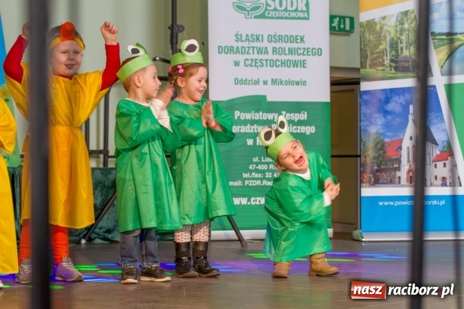 Zdjęcie w galerii na portalu naszraciborz.pl: Same smakołyki na pietrowickich stołach - powiatowy konkurs potraw regionalnych wiadomości z regionu