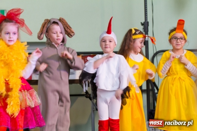 Zdjęcie w galerii na portalu naszraciborz.pl: Same smakołyki na pietrowickich stołach - powiatowy konkurs potraw regionalnych wiadomości z regionu