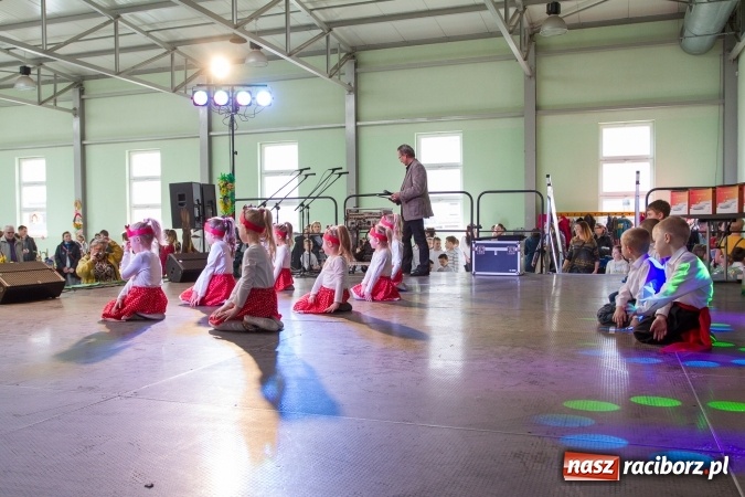 Zdjęcie w galerii na portalu naszraciborz.pl: Same smakołyki na pietrowickich stołach - powiatowy konkurs potraw regionalnych wiadomości z regionu