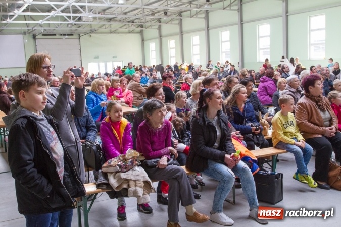 Zdjęcie w galerii na portalu naszraciborz.pl: Same smakołyki na pietrowickich stołach - powiatowy konkurs potraw regionalnych wiadomości z regionu