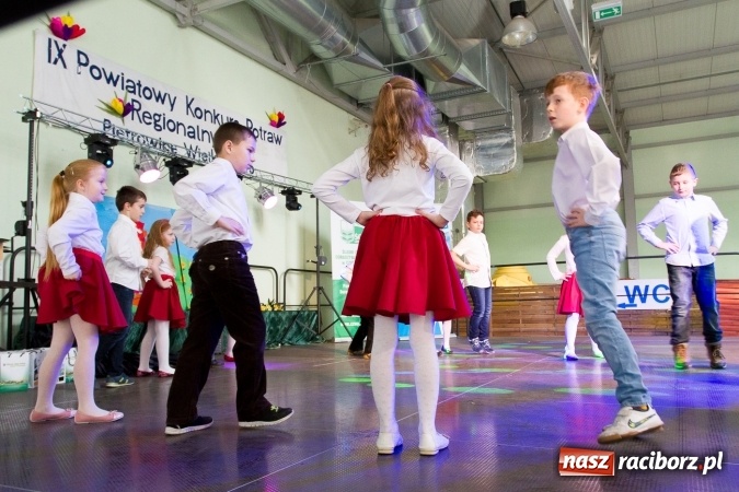 Zdjęcie w galerii na portalu naszraciborz.pl: Same smakołyki na pietrowickich stołach - powiatowy konkurs potraw regionalnych wiadomości z regionu