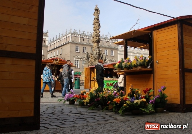 Zdjęcie w galerii na portalu naszraciborz.pl: Jarmark Wielkanocny w Raciborzu - pyszności, ozdoby i średniowieczna tradycja wiadomości z regionu