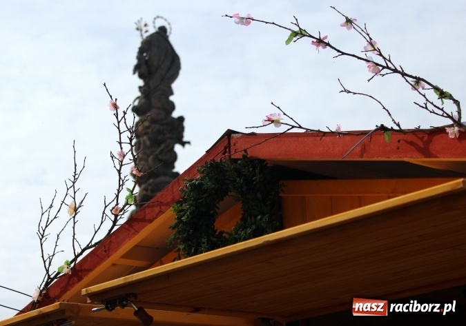 Zdjęcie w galerii na portalu naszraciborz.pl: Jarmark Wielkanocny w Raciborzu - pyszności, ozdoby i średniowieczna tradycja wiadomości z regionu