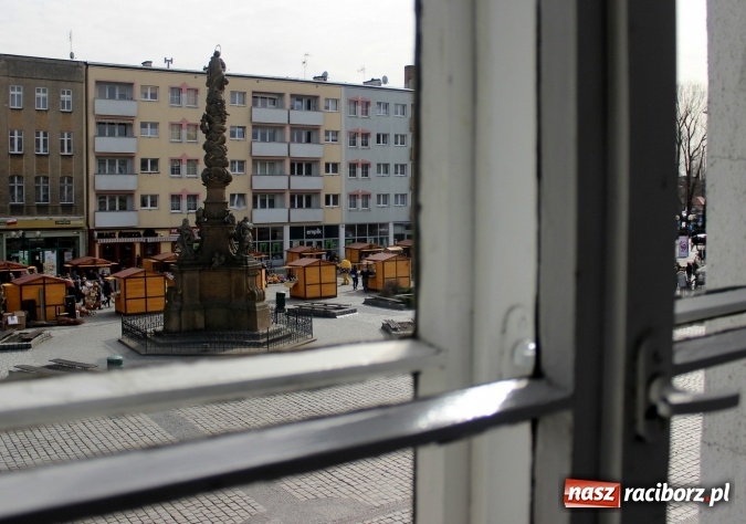 Zdjęcie w galerii na portalu naszraciborz.pl: Jarmark Wielkanocny w Raciborzu - pyszności, ozdoby i średniowieczna tradycja wiadomości z regionu