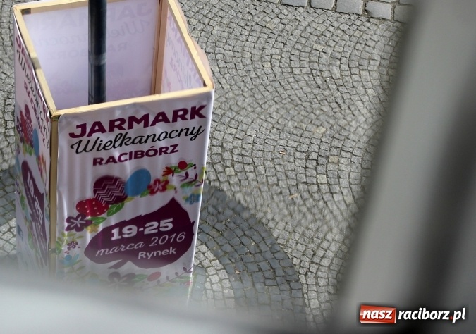 Zdjęcie w galerii na portalu naszraciborz.pl: Jarmark Wielkanocny w Raciborzu - pyszności, ozdoby i średniowieczna tradycja wiadomości z regionu
