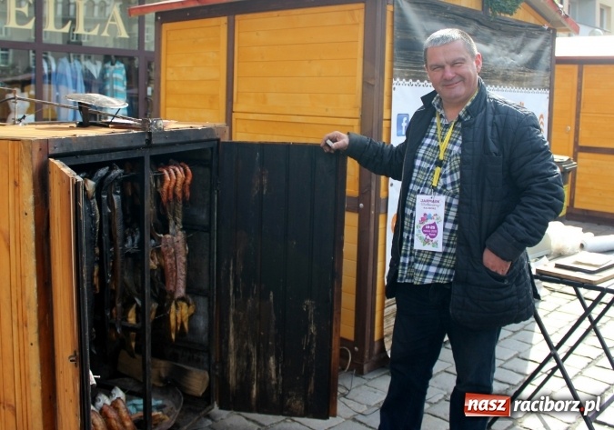 Zdjęcie w galerii na portalu naszraciborz.pl: Jarmark Wielkanocny w Raciborzu - pyszności, ozdoby i średniowieczna tradycja wiadomości z regionu