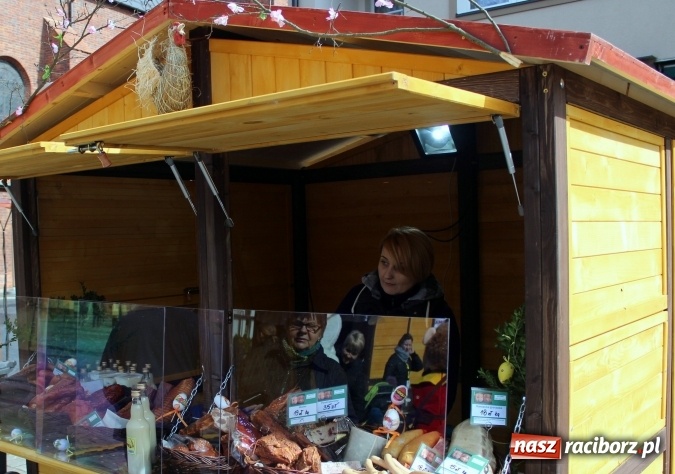 Zdjęcie w galerii na portalu naszraciborz.pl: Jarmark Wielkanocny w Raciborzu - pyszności, ozdoby i średniowieczna tradycja wiadomości z regionu