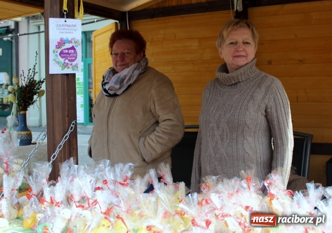 Zdjęcie w galerii na portalu naszraciborz.pl: Jarmark Wielkanocny w Raciborzu - pyszności, ozdoby i średniowieczna tradycja wiadomości z regionu