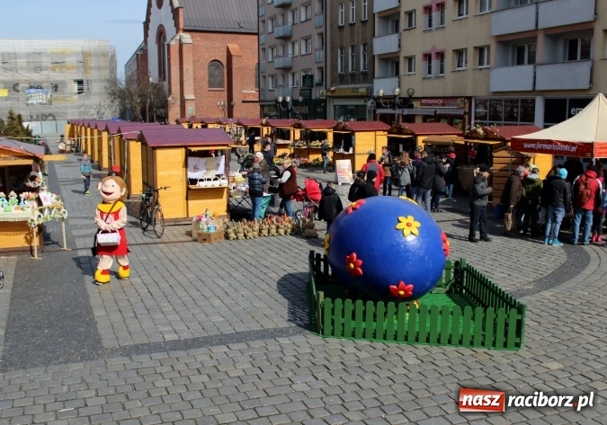 Zdjęcie w galerii na portalu naszraciborz.pl: Jarmark Wielkanocny w Raciborzu - pyszności, ozdoby i średniowieczna tradycja wiadomości z regionu