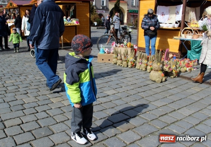 Zdjęcie w galerii na portalu naszraciborz.pl: Jarmark Wielkanocny w Raciborzu - pyszności, ozdoby i średniowieczna tradycja wiadomości z regionu
