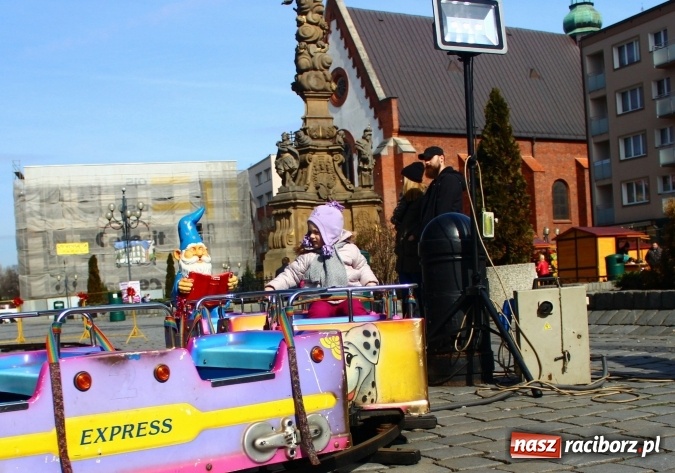 Zdjęcie w galerii na portalu naszraciborz.pl: Jarmark Wielkanocny w Raciborzu - pyszności, ozdoby i średniowieczna tradycja wiadomości z regionu