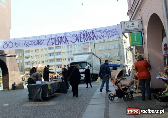 Zdjęcie w galerii na portalu naszraciborz.pl: Jarmark Wielkanocny w Raciborzu - pyszności, ozdoby i średniowieczna tradycja wiadomości z regionu