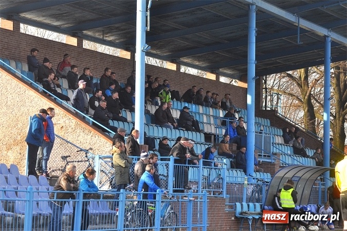 Zdjęcie w galerii na portalu naszraciborz.pl: IV liga: Podział punktów na inaugurację wiosny wiadomości z regionu
