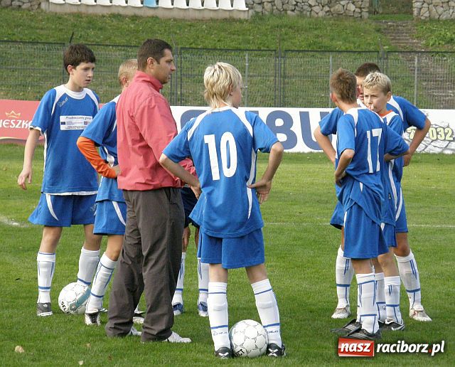 Zdjęcie w galerii na portalu naszraciborz.pl: Cztery gole w meczu trampkarzy Banika Ostrava z drużyną Andrzeja Marcowa  wiadomości z regionu