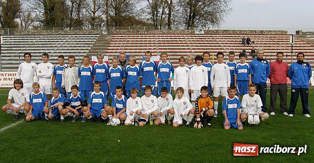 Zdjęcie w galerii na portalu naszraciborz.pl: Cztery gole w meczu trampkarzy Banika Ostrava z drużyną Andrzeja Marcowa  wiadomości z regionu