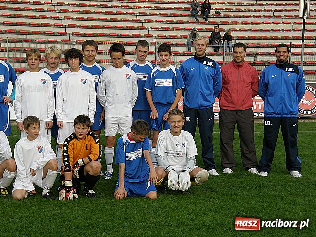 Zdjęcie w galerii na portalu naszraciborz.pl: Cztery gole w meczu trampkarzy Banika Ostrava z drużyną Andrzeja Marcowa  wiadomości z regionu