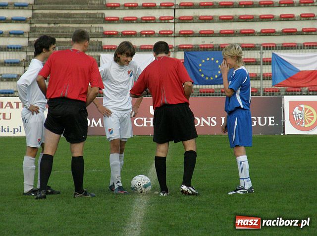 Zdjęcie w galerii na portalu naszraciborz.pl: Cztery gole w meczu trampkarzy Banika Ostrava z drużyną Andrzeja Marcowa  wiadomości z regionu