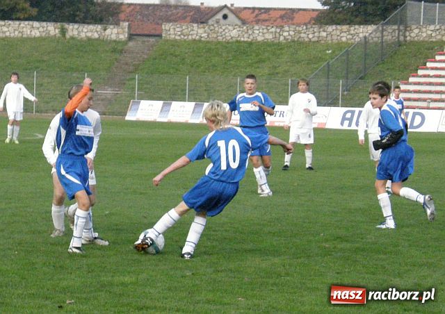 Zdjęcie w galerii na portalu naszraciborz.pl: Cztery gole w meczu trampkarzy Banika Ostrava z drużyną Andrzeja Marcowa  wiadomości z regionu