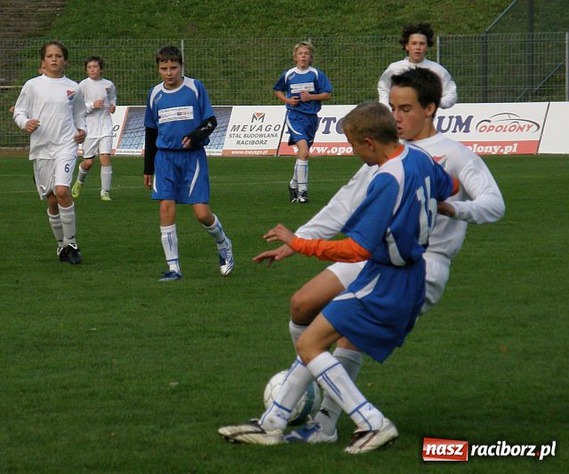 Zdjęcie w galerii na portalu naszraciborz.pl: Cztery gole w meczu trampkarzy Banika Ostrava z drużyną Andrzeja Marcowa  wiadomości z regionu