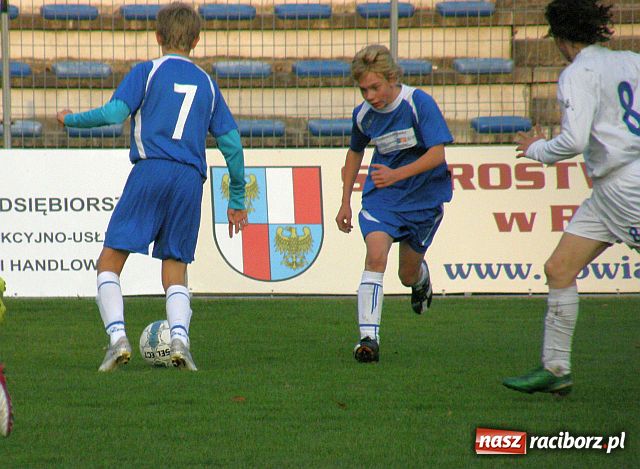 Zdjęcie w galerii na portalu naszraciborz.pl: Cztery gole w meczu trampkarzy Banika Ostrava z drużyną Andrzeja Marcowa  wiadomości z regionu