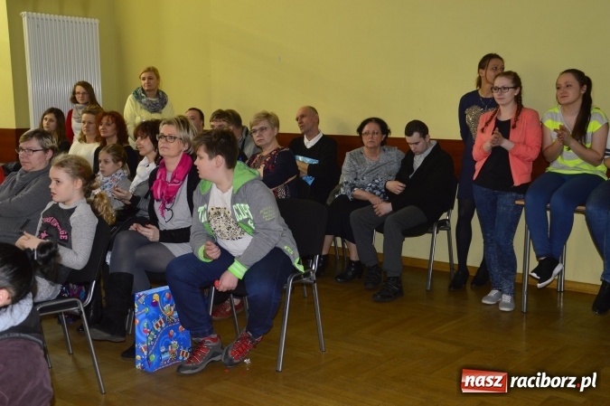Zdjęcie w galerii na portalu naszraciborz.pl: Fundacja Dr Clown wręczyła nagrody w konkursie wielkanocnym wiadomości z regionu