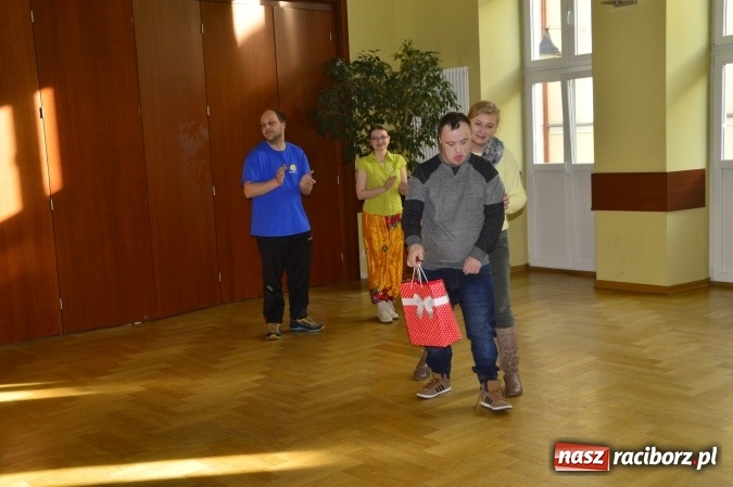 Zdjęcie w galerii na portalu naszraciborz.pl: Fundacja Dr Clown wręczyła nagrody w konkursie wielkanocnym wiadomości z regionu
