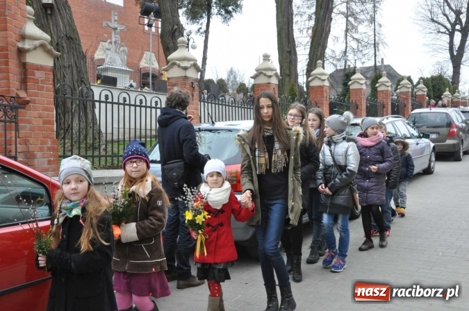 Zdjęcie w galerii na portalu naszraciborz.pl: Dziś Niedziela Palmowa. W Kościele katolickim początek Wielkiego Tygodnia wiadomości z regionu